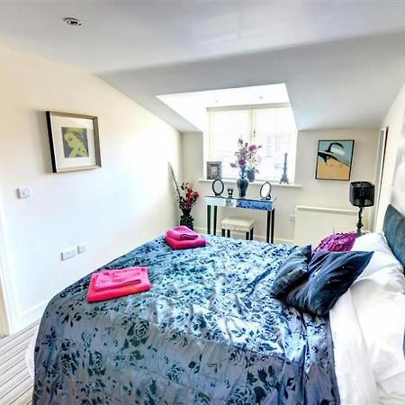 סקארבורו Hotties House - Two-Bed Cottage, Dog-Friendly & Off-Street Parking - מראה חיצוני תמונה